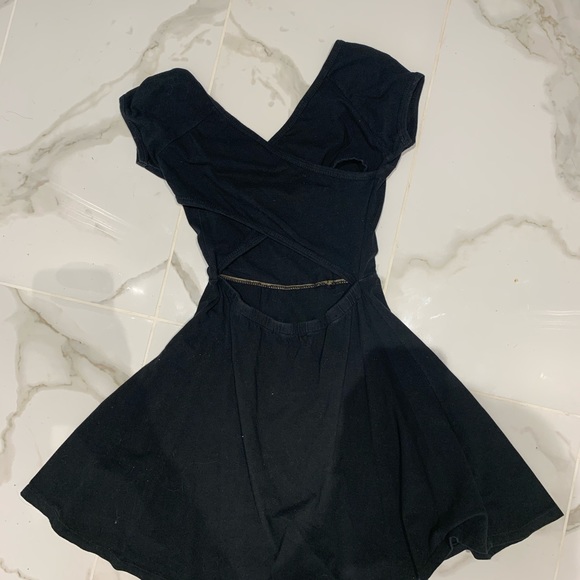 BRANDY MELVILLE black dress - Picture 2 of 3